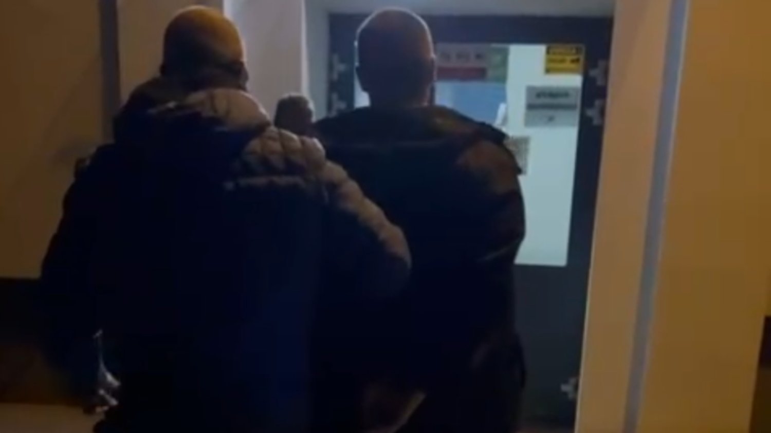 Ostrzelanie autobusu w Warszawie. Policja publikuje nowe nagranie