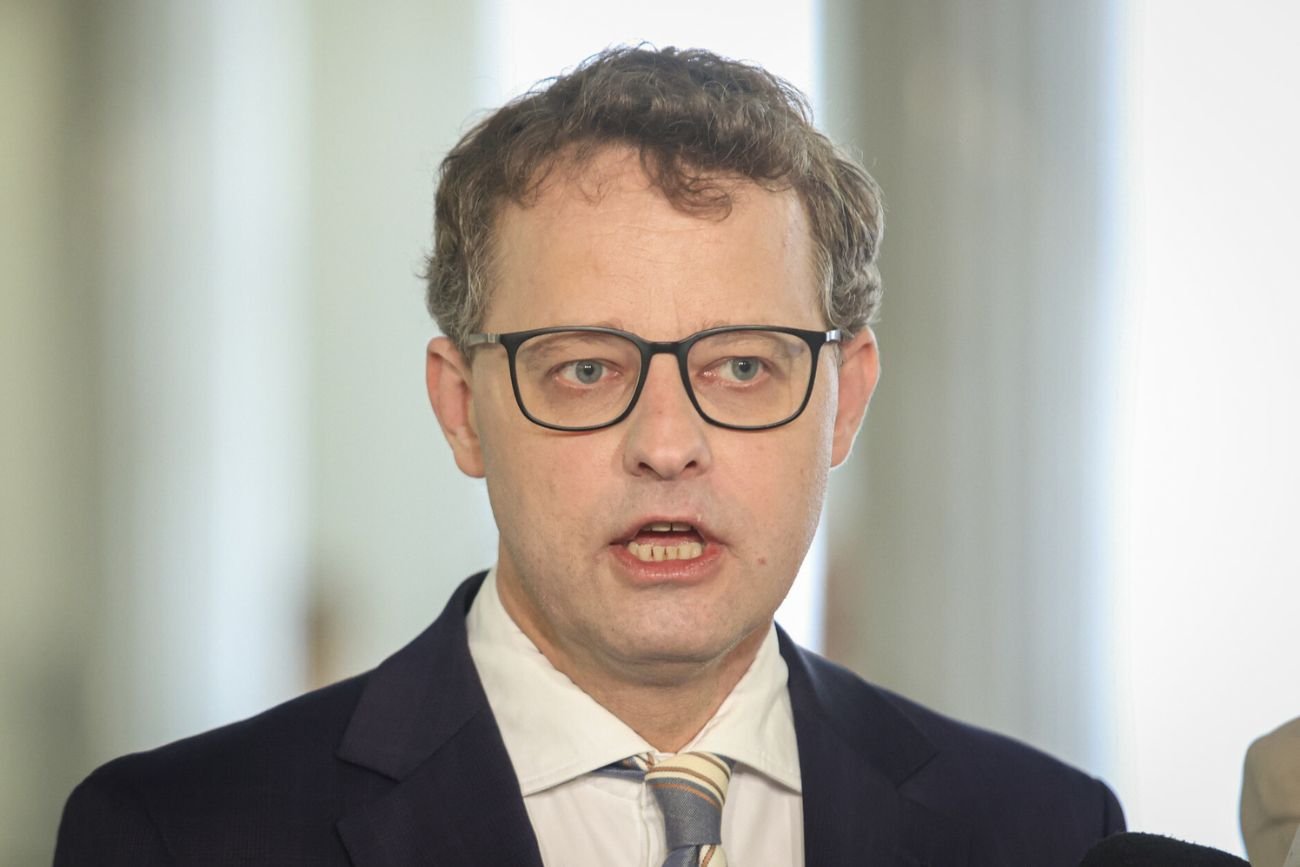 Romanowskiemu postawiono nowe zarzuty. Jest wniosek o uchylenie immunitetu