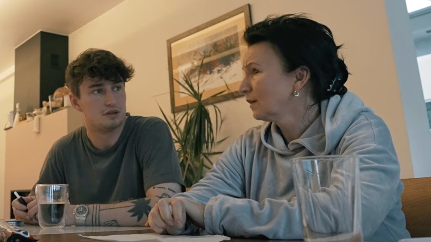 'Pandora Gate': Ekspert od mowy ciała skomentował film Marcina Dubiela