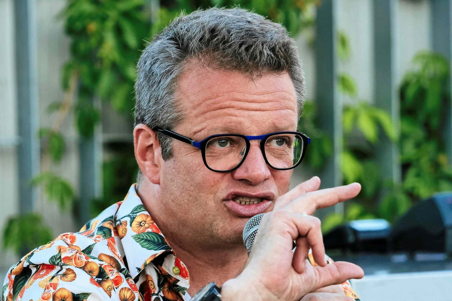 Marcin Meller napisał, że ma ochotę "komuś strzelić w mordę". W taki sposób skomentował wynik wyborów prezydenckich.