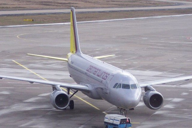 Airbus A320 niemieckich linii Germanwings rozbił się we wtorek we francuskich Alpach.