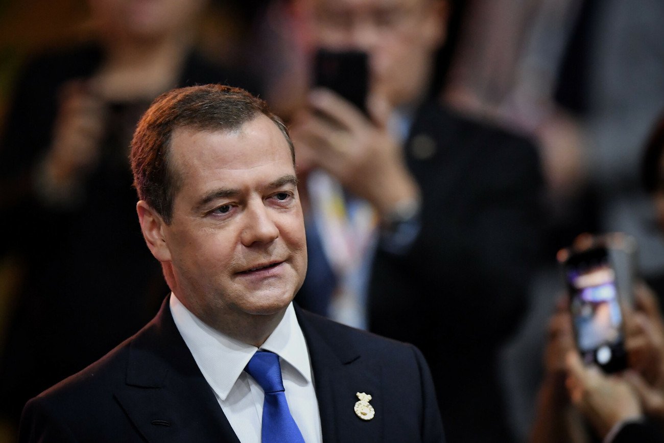 Dmitrij Miedwiediew o pozytywnej opinii KE ws. Ukrainy: "Przygotowują Ukraińców do śmierci za europejską perspektywę".