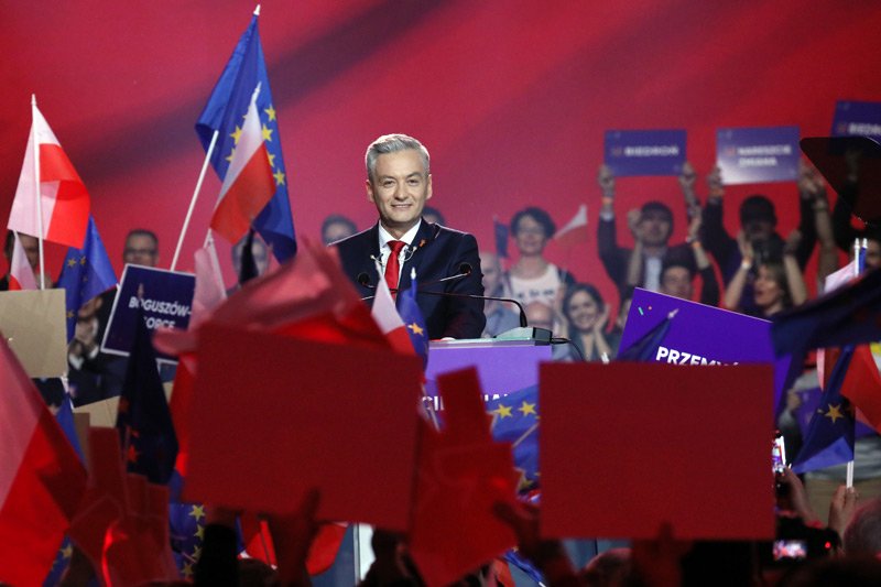 Robert Biedroń mocno rozpoczął konwencję inaugurującą jego ruch polityczny.