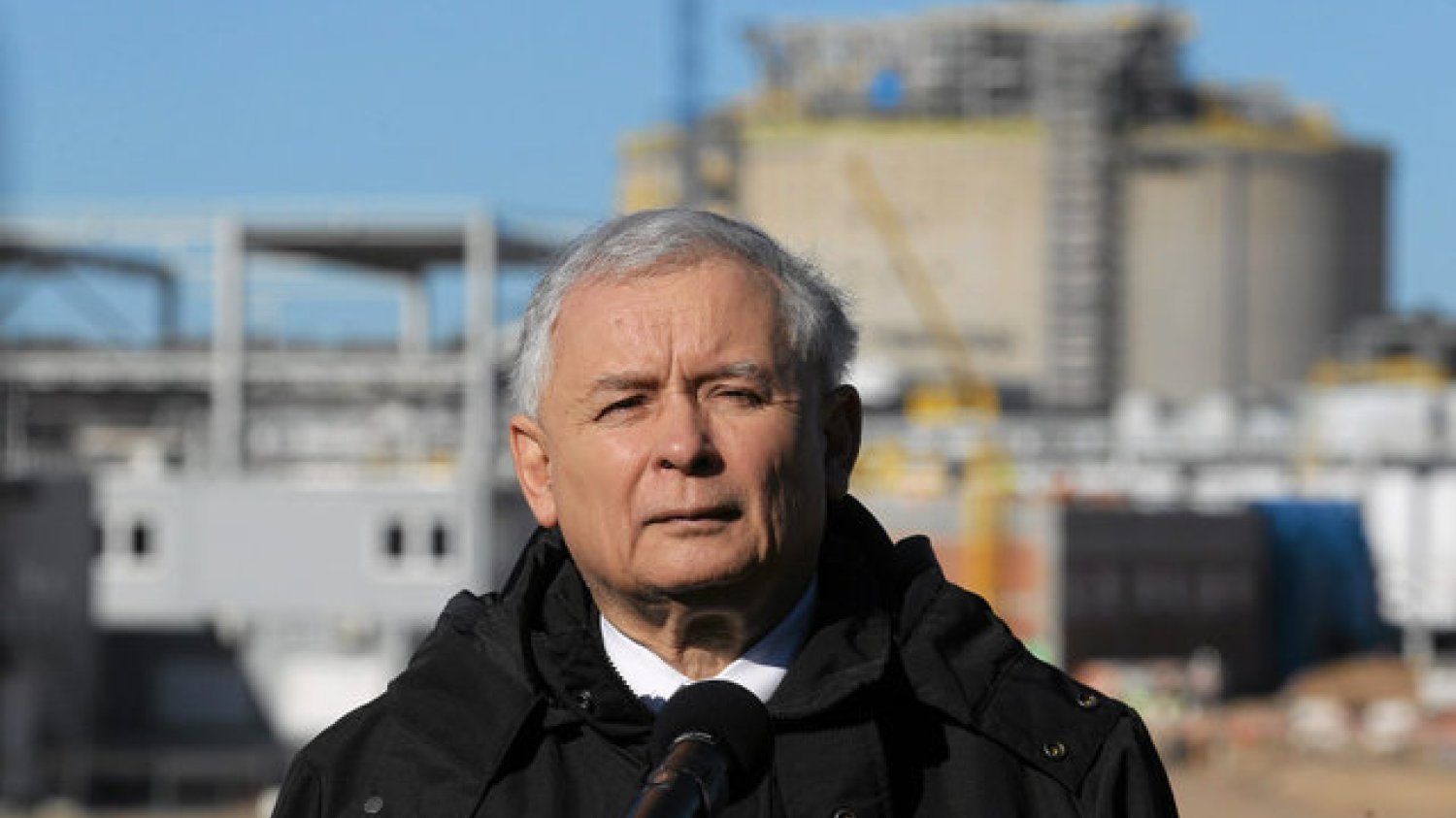 Co prezes Jarosław Kaczyński wymyśli, finansuje się później – a to z energii, a to z paliwa.