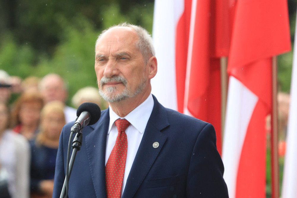 Minister Antoni Macierewicz na Placu Piłsudskiego, obchody Święta Wojska Polskiego.