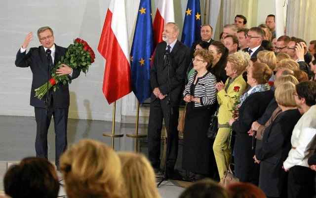Bronisław Komorowski podczas spotkania z parlamentarzystami PO