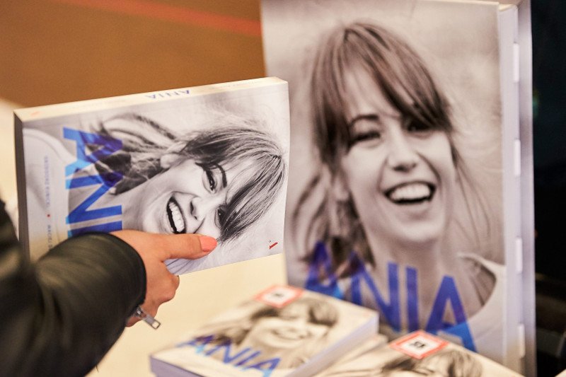 W ubiegłym roku ukazała się książka biograficzna o Annie Przybylskiej. Kolejny miał być film, ale raczej nie powstanie.