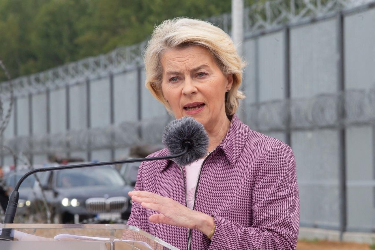 Samolot z Ursulą von der Leyen na pokładzie miał kłopoty. Samolot z Ursulą von der Leyen na pokładzie miał kłopoty.