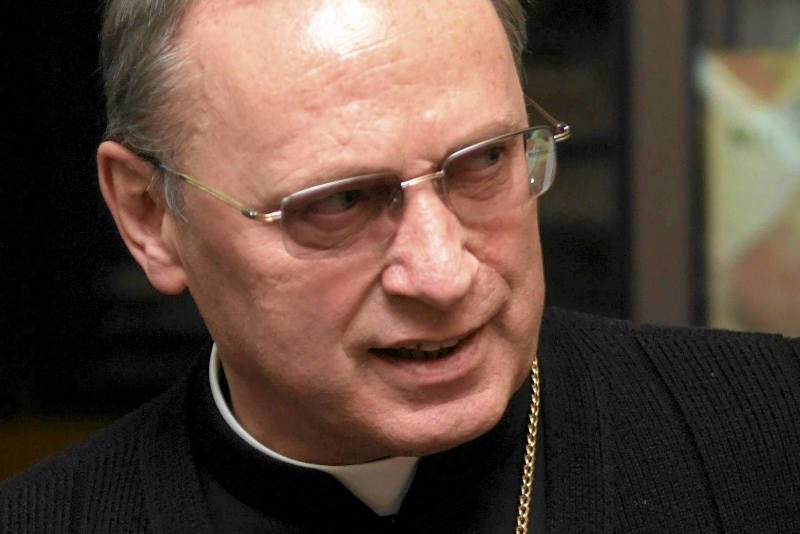 Biskup Wiesław Mering