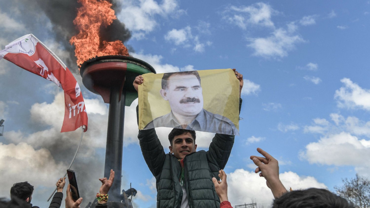 Prasa o rozwiązaniu PKK. Daleka droga do pokoju