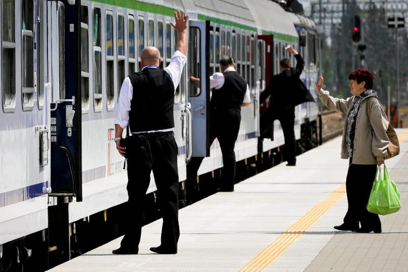 Praca konduktora wcale nie jest łatwa. To duża odpowiedzialność.