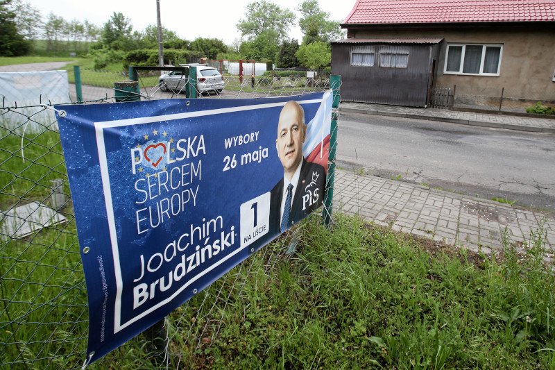 Jeden głos oddany na Joachima Brudzińskiego kosztował podatników niemal 4 zł.
