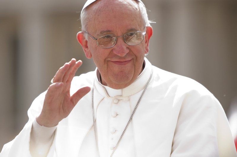 Papież apeluje do księży, aby nie "obkładali kijami" chodzących do spowiedzi. "Proszę, nie róbcie tego"