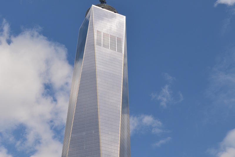 Trzynasta rocznica zamachów na WTC w Nowym Jorku. Budowa nowego wieżowca wzbudza emocje