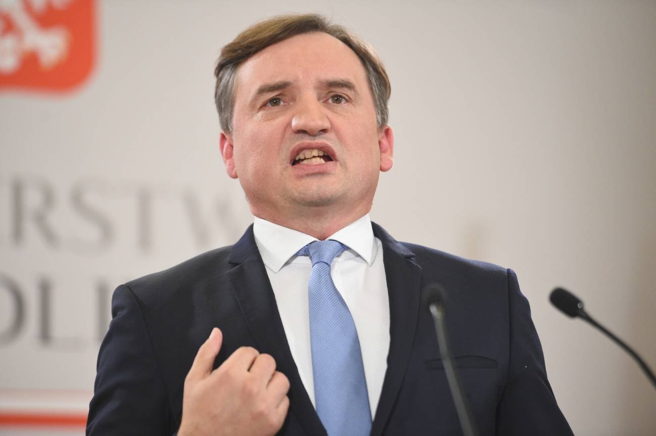 Sędziowie, którzy nie chcieli orzekać w składzie z sędziami powołanymi przez nową KRS zostali zdegradowani