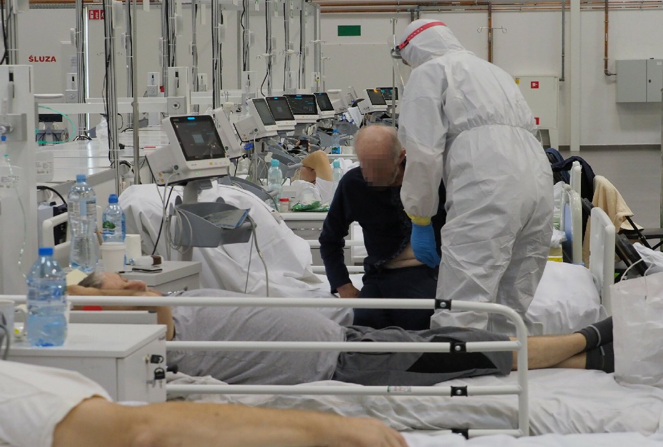 11 tysięcy zakażeń koronawirusem 4 stycznia. Waldemar Kraska podał nowe dane.