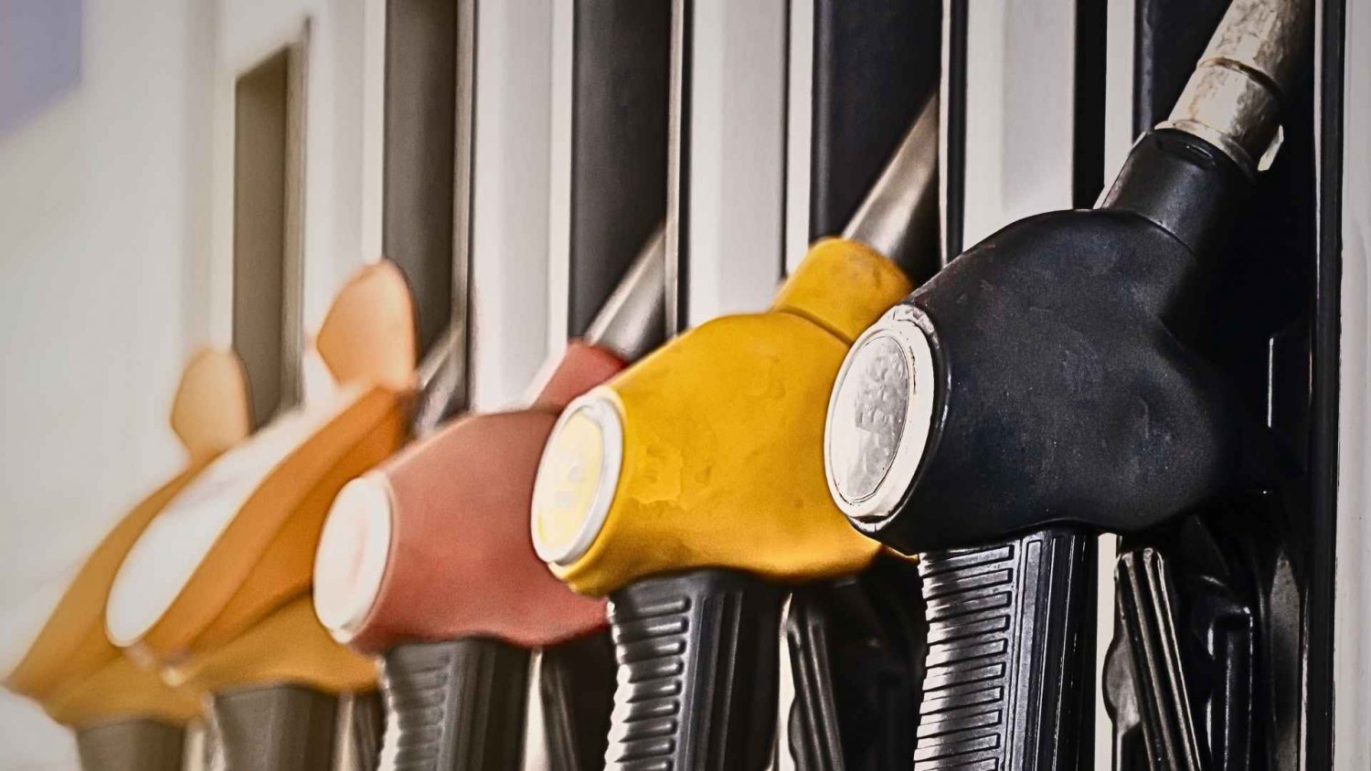 Ceny paliw w Polsce z nowym limitem. Jest też plan na 