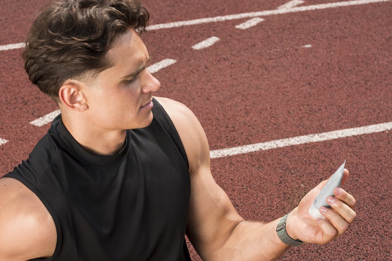 Aktywnie, ale z głową – jak dbać o skórę w ruchu? Nowoczesna pielęgnacja dla zabieganych