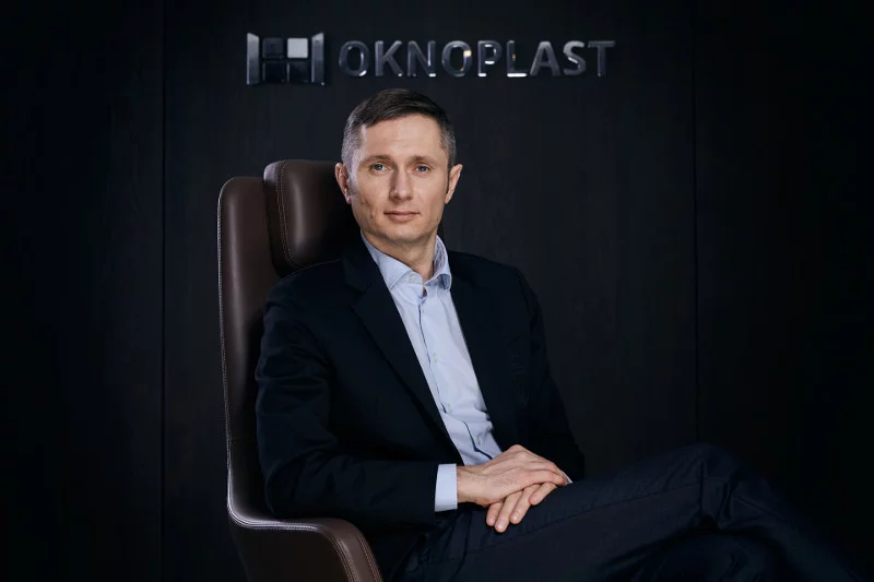 Od 2008 roku prezesem Oknoplast jest Mikołaj Placek , syn Adama Placka, który założył firmę produkującą okna