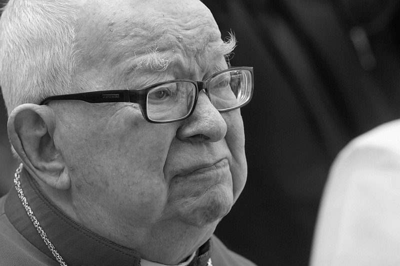 Przewodniczący KEP abp. Stanisław Gądecki w kondolencjach po śmierci kard. Henryka Gulbinowicza nie przemilczał grzechów zmarłego hierarchy.