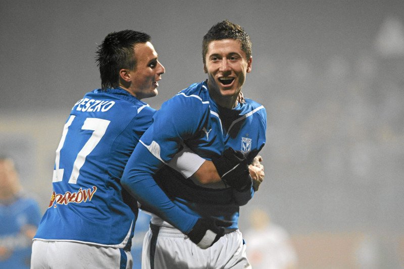 Przyjaźń Sławomira Peszki i Roberta Lewandowskiego datuje się jeszcze z czasów, gdy obaj występowali w Lechu Poznań.