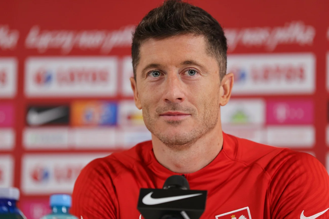 Robert Lewandowski po wyczerpującym sezonie klubowym teraz będzie cieszył kibiców reprezentacji Polski.