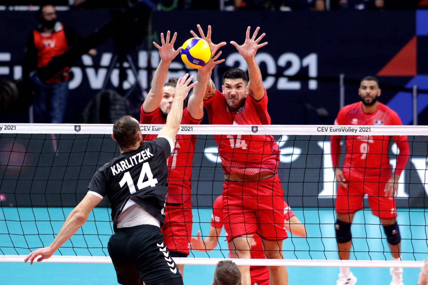 Francuzi pokonali Niemców po twardej walce, ale nie obyło się bez złych emocji