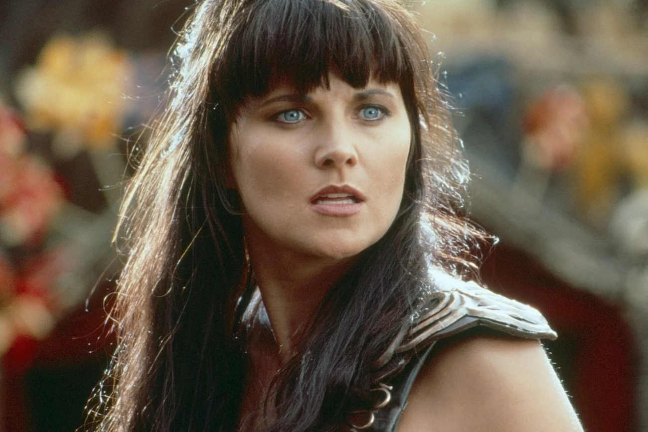 "Xena: Wojownicza księżniczka" była hitem w latach 90. Tak wygląda dziś główna bohaterka Tak wygląda dziś Lucy Lawless z serialu Xena: Wojownicza księżniczka (FOTO)
