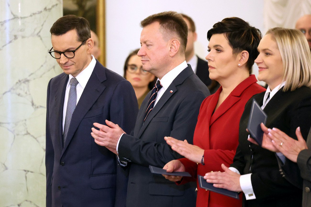 Nowy rząd Mateusza Morawieckiego na zaprzysiężeniu w Pałacu Prezydenckim. Na zdjęciu politycy PiS: Mateusz Morawiecki, Mariusz Błaszczak, Dorota Bojemska, Dominika Chorosińska.