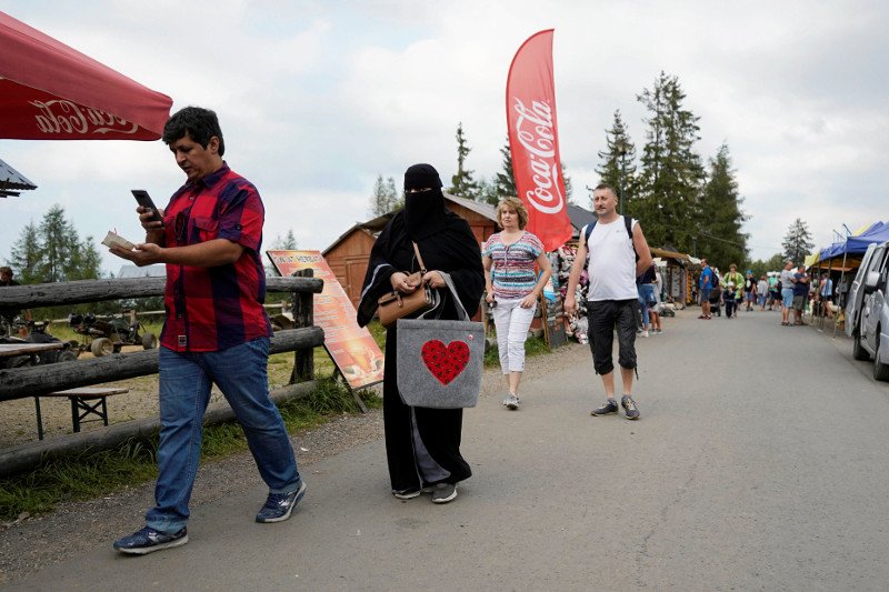 Turyści z krajów arabskich na Gubałówce.
