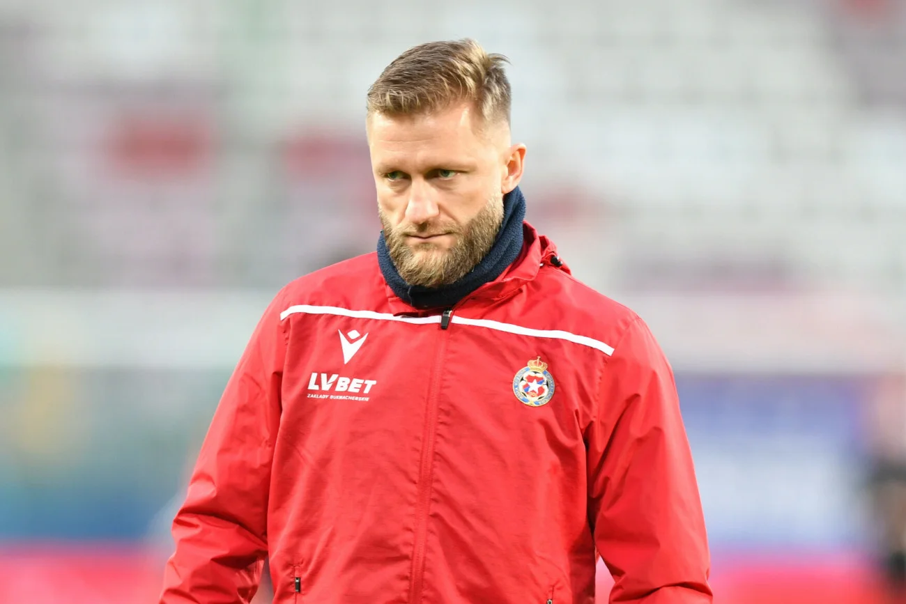 Błaszczykowski znajduje się nad przepaścią razem z Wisłą Kraków. Zasłużony klub przed spadkiem uratuje tylko cud.
