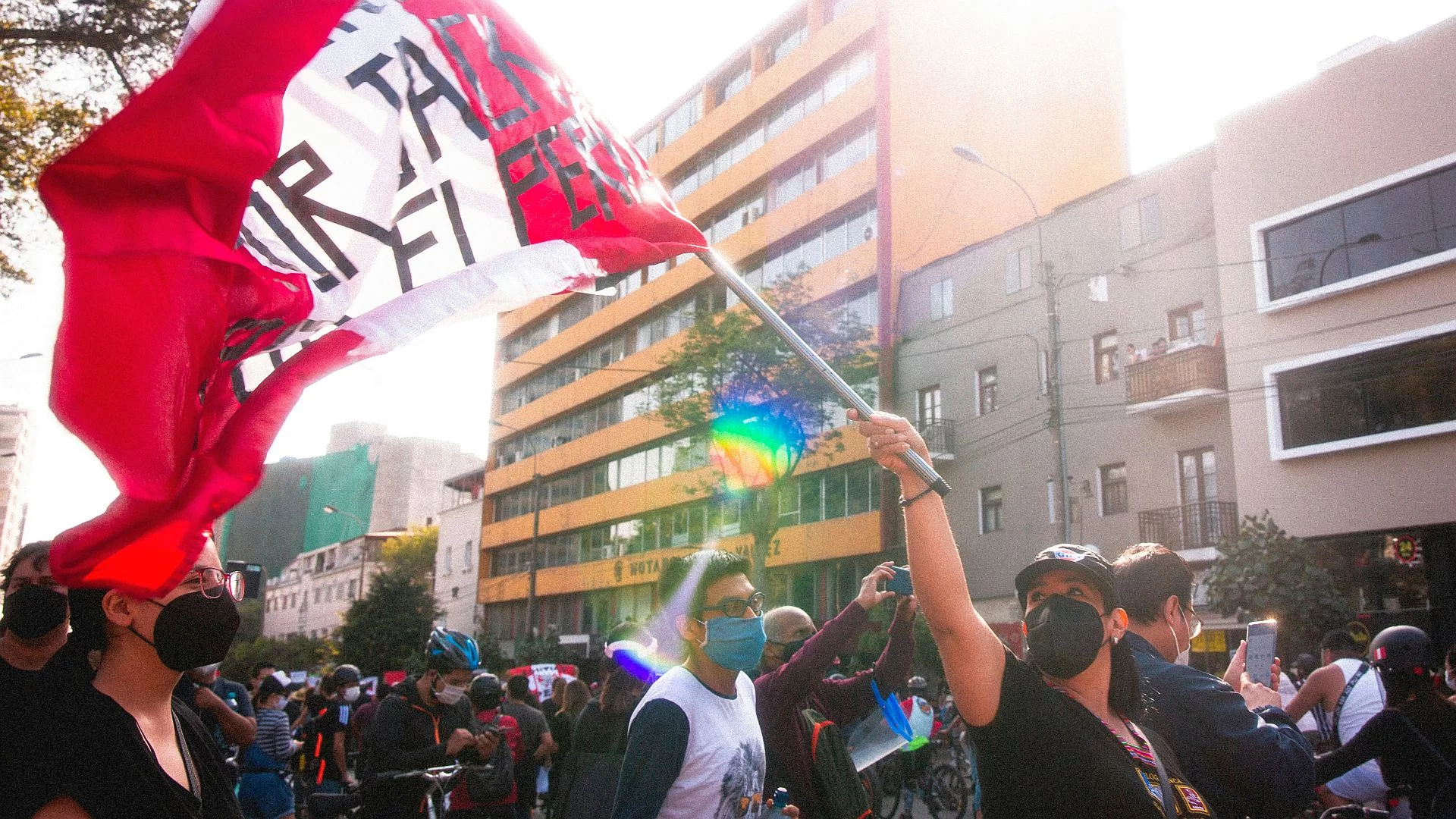 Zetki wreszcie się przebudziły. Fala protestów młodych ludzi zmiata władze. Na zdjęciu: demonstracja w Peru