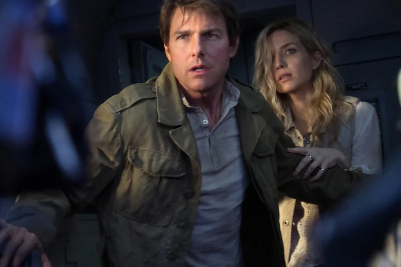 Tym razem z przebudzoną mumią ze starożytnego Egiptu zmierzy się Tom Cruise w roli najemnika Nicka Mortona. Na zdjęciu z Annabelle Wallis, która w filmie gra badaczkę Jenny Halsey.