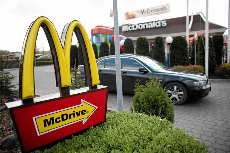Mała rewolucja w McDonald's. Firma chce dostarczać potrawy do domu.