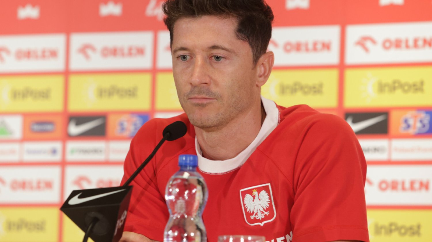 Lewandowski zarzucił kadrze "brak osobowości". Wymowna odpowiedź piłkarzy