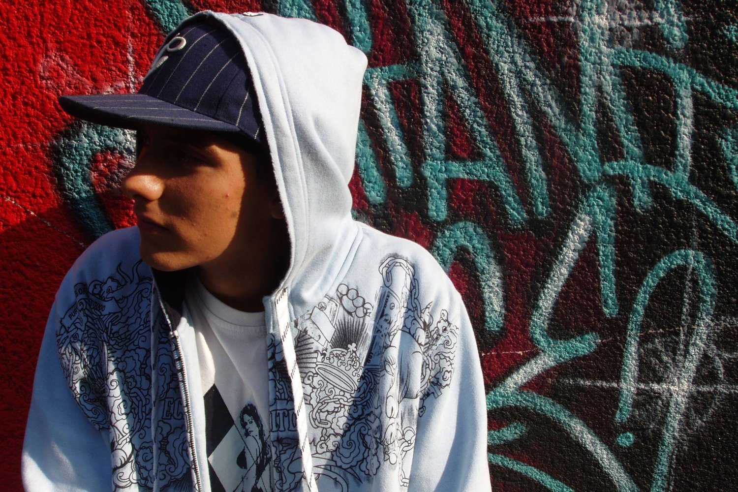 Filip Mikołajczyk to młody, warszawski raper. Wkrótce wychodzi jego płyta