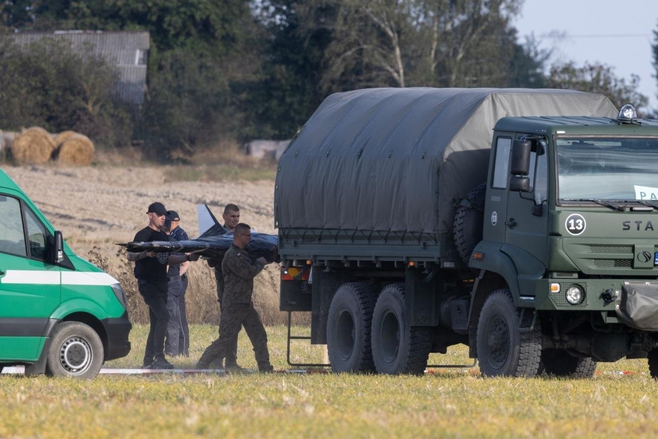 Dronów jednak było więcej? Alarmujące informacje prezydenckiego ministra