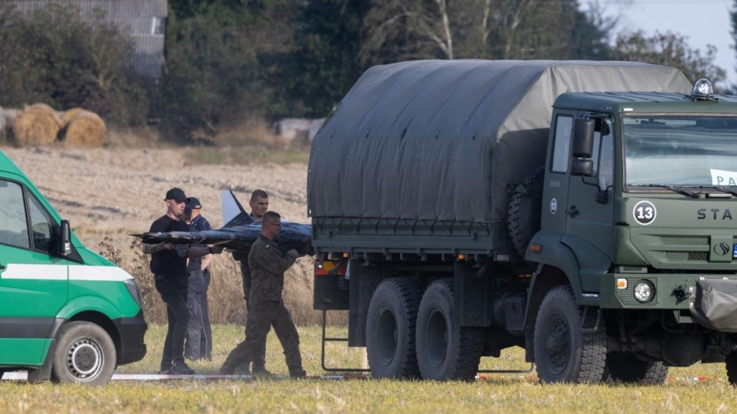 Dronów mogło być więcej. Dronów mogło być więcej.