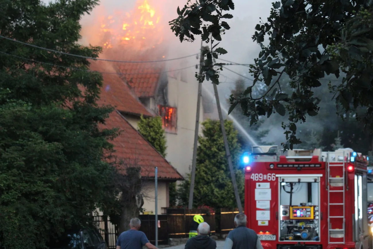 W Nowym Stawie wybuchł pożar plebanii. Zginął ksiądz.