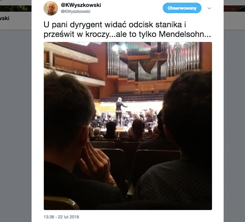 Nie dość, że to zdjęcie powstało w trakcie koncertu w filharmonii, to jeszcze ten wpis...