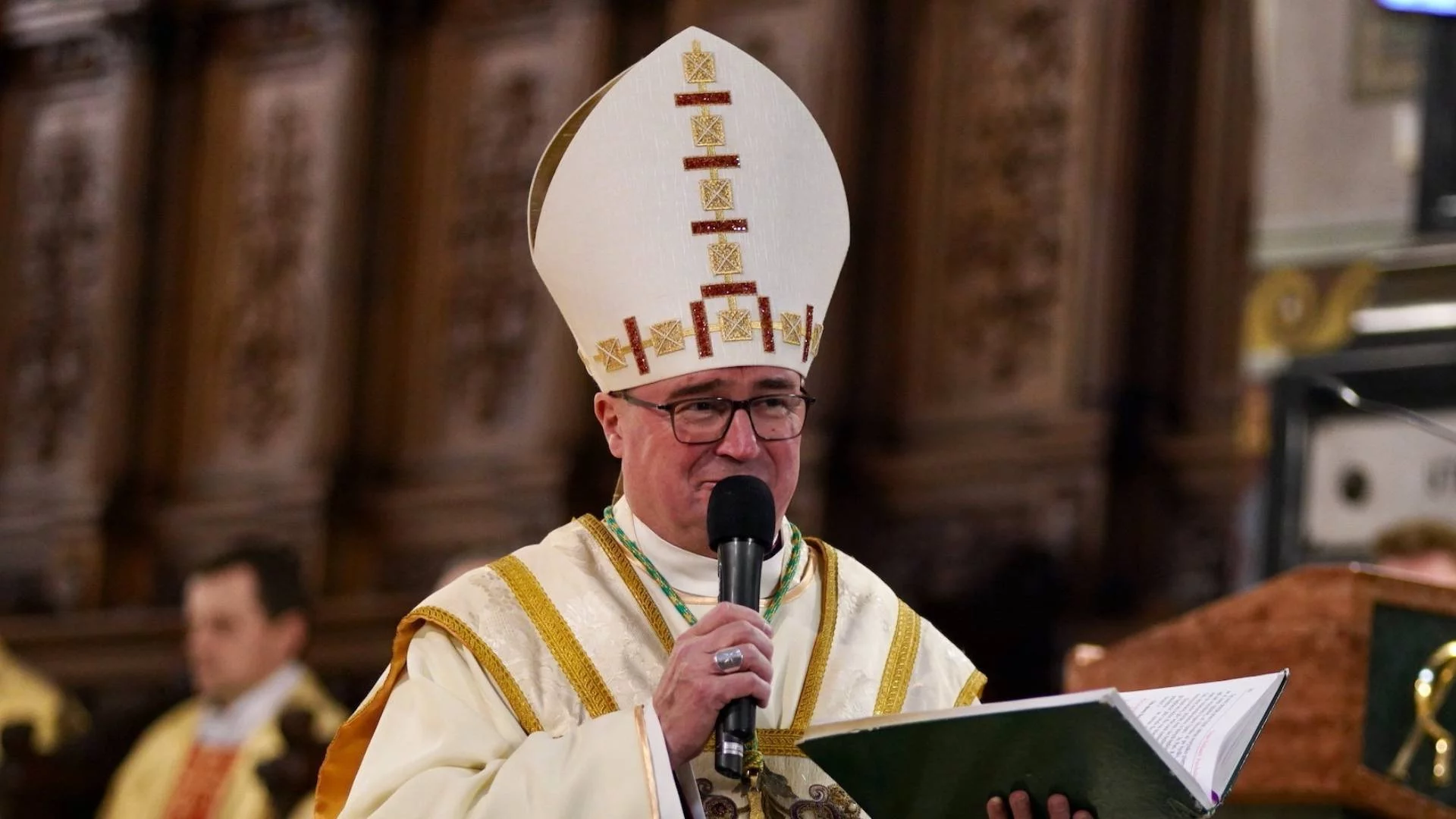 Biskup wygłosił ostre kazanie na Jasnej Górze. Grzmiał ws. edukacji zdrowotnej