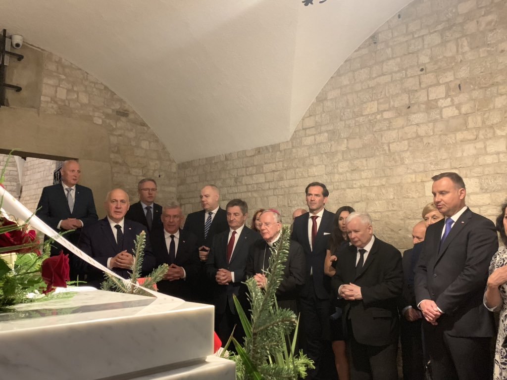Na Wawelu pojawili się najważniejsi politycy PiS.