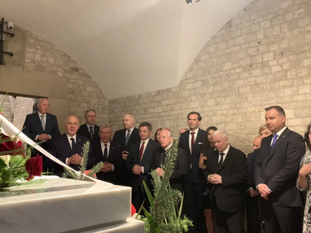 Na Wawelu pojawili się najważniejsi politycy PiS.