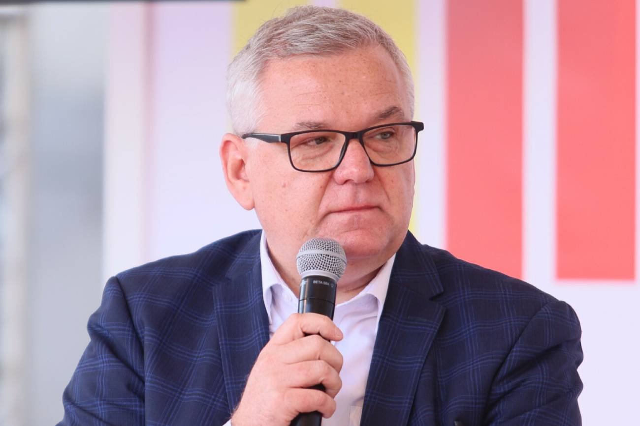 Artur Andrus odchodzi ze szkła kontaktowego. Rezygnacja Daukszewicza