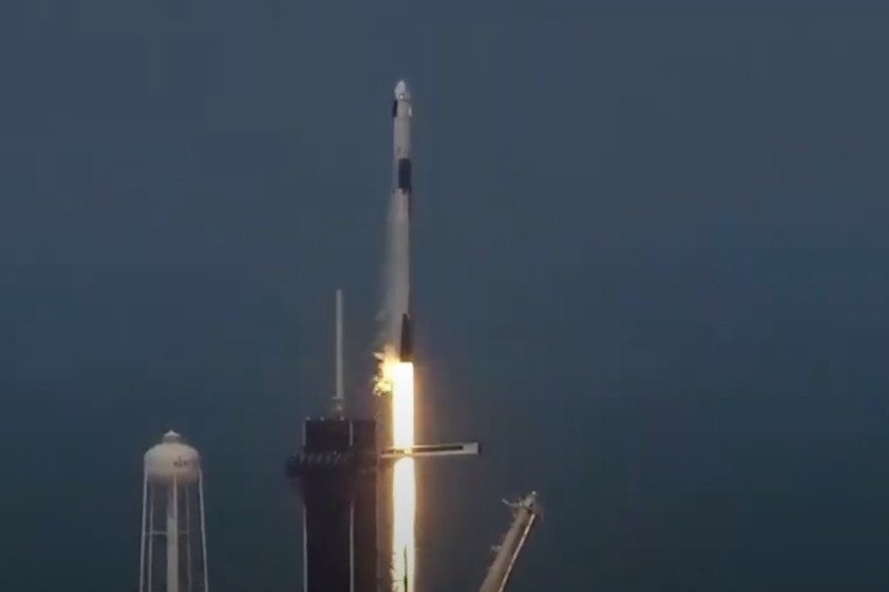 Rakieta Falcon 9 poleciała w kosmos!