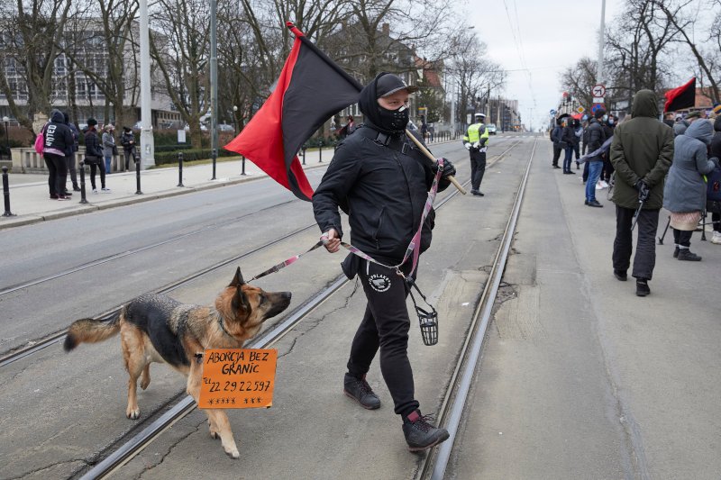 Dzień Kobiet. Anarchiści pobili osoby wracające z Manify w Poznaniu.