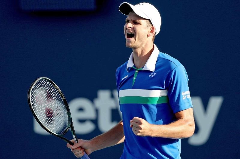 Hubert Hurkacz w poniedziałek rusza do walki w Monte Carlo