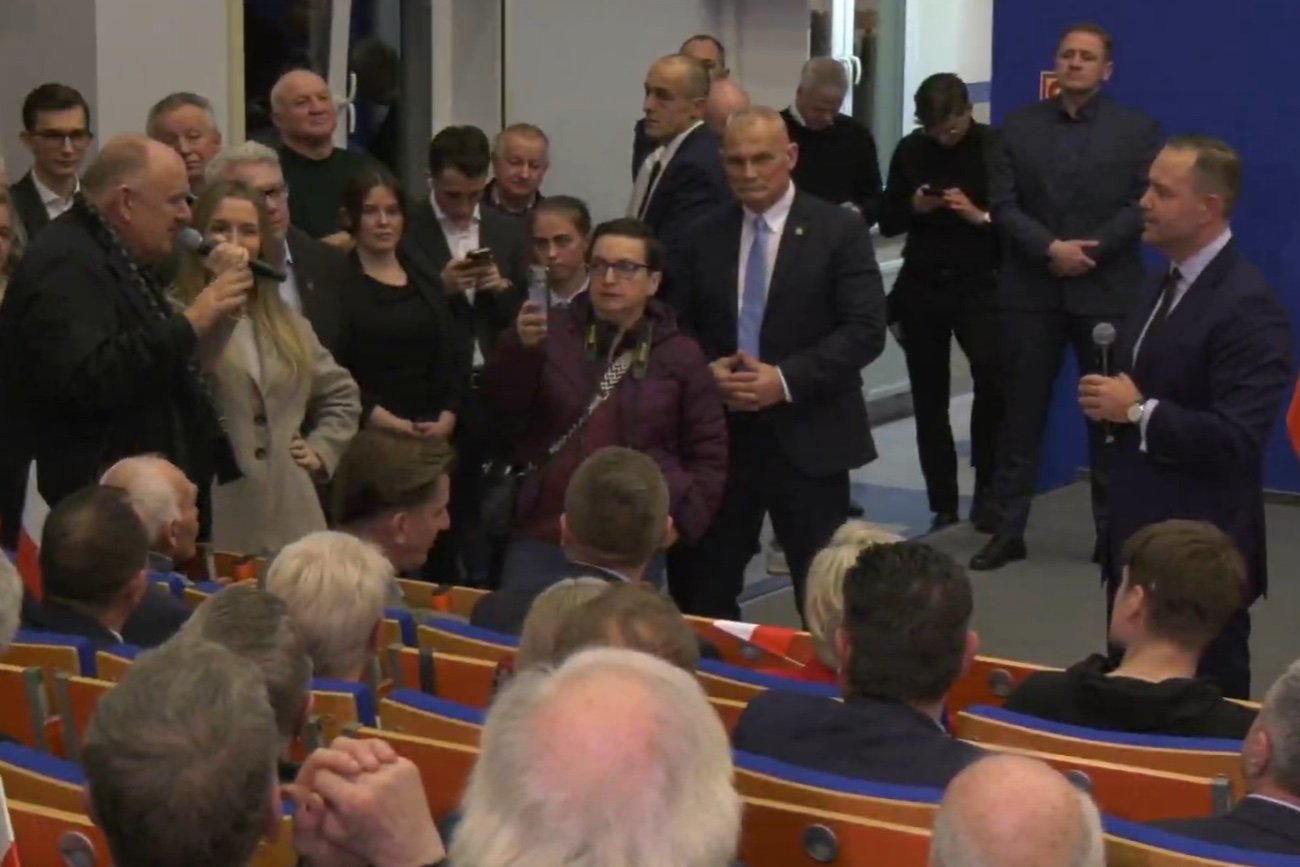 Nawrocki na spotkaniu z wyborcami w Ciechanowie usłyszał cenną radę. Ksiądz powiedział mu, co ma zrobić, gdy spotka prof. Dudka.