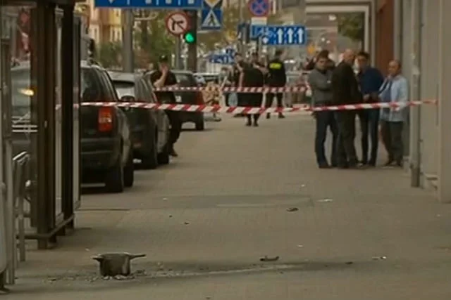 Kierowca wyniósł bombę z autobusu na chwilę przed wybuchem.