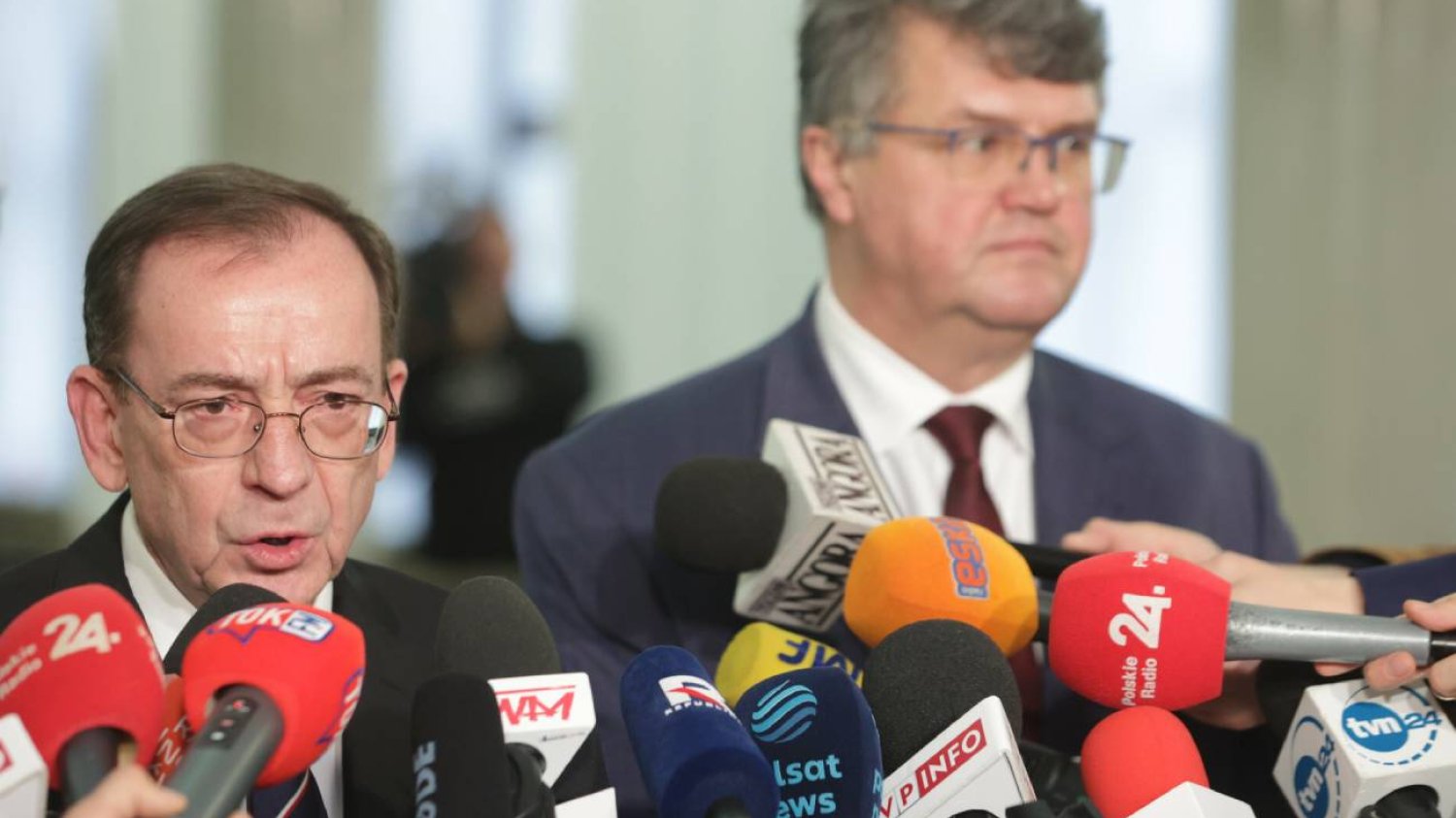 Czy Kamiński i Wąsik powinni pozostać posłami? [SONDAŻ]